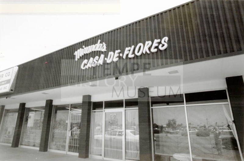 Miranda's Casa De Flores-Florist Shop - 35 West Southern Avenue, Tempe, Arizona
