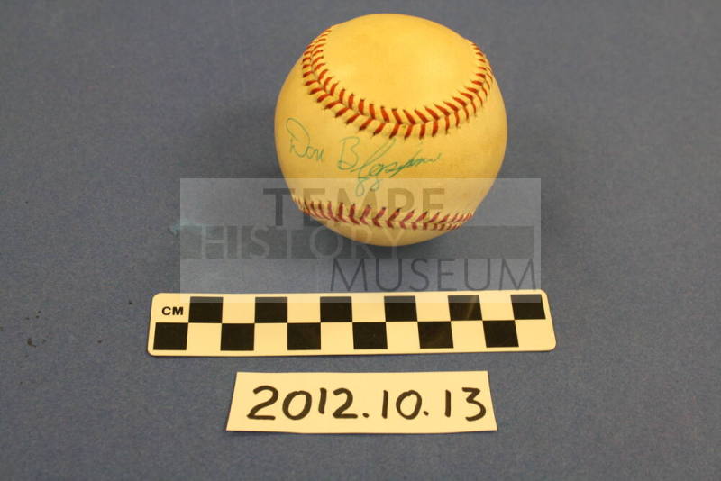 Autographed baseball-Dan Blasingame