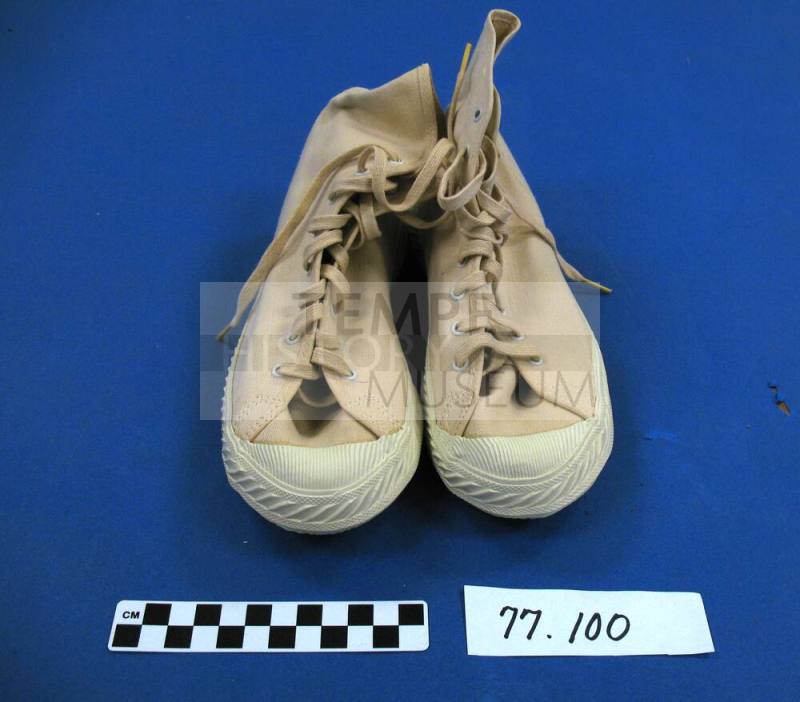 Ladies'  tennis shoes