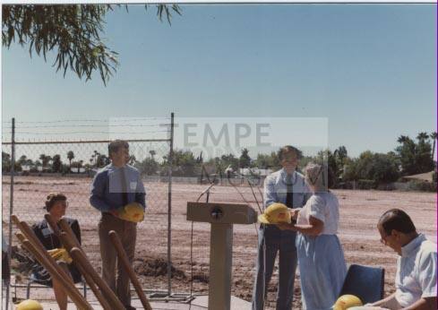 Photograph of Mayor Harry Mitchell ginving a speech