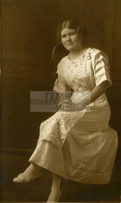 Photograph of L. Cummings