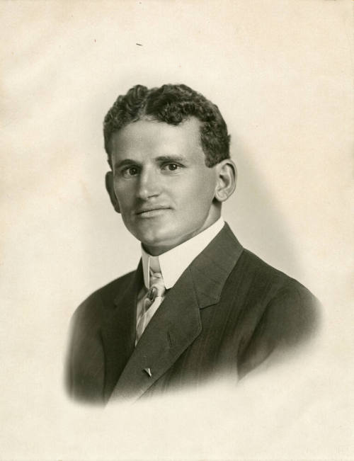 Photograph portrait of Edward Craig