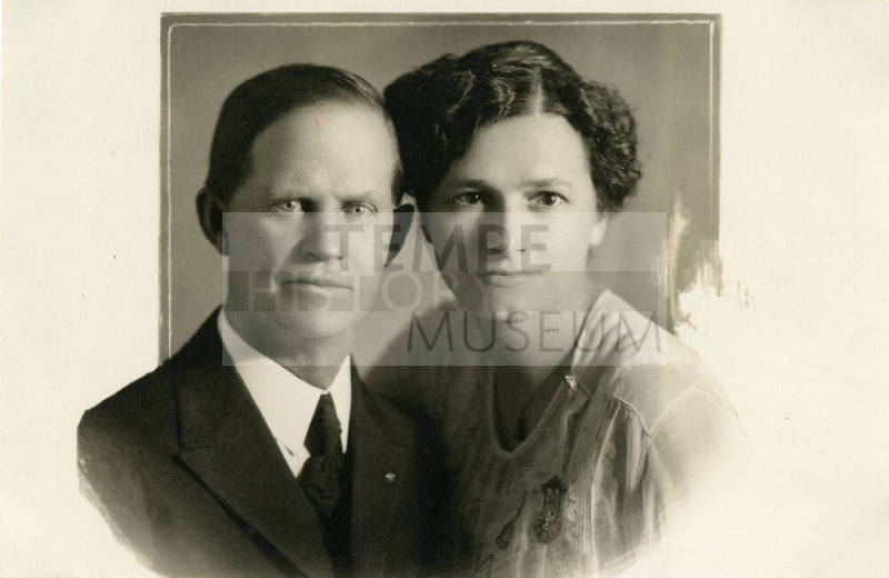 Portrait of Roy and Estelle Hackett