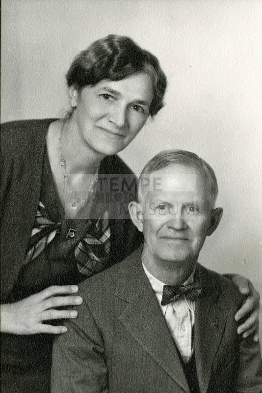 Portrait of Roy and Estelle Hackett