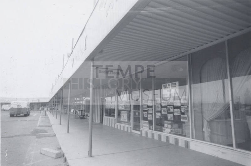 Radio Shack - Electronics Store - 57 East Southern Avenue, Tempe, Arizona