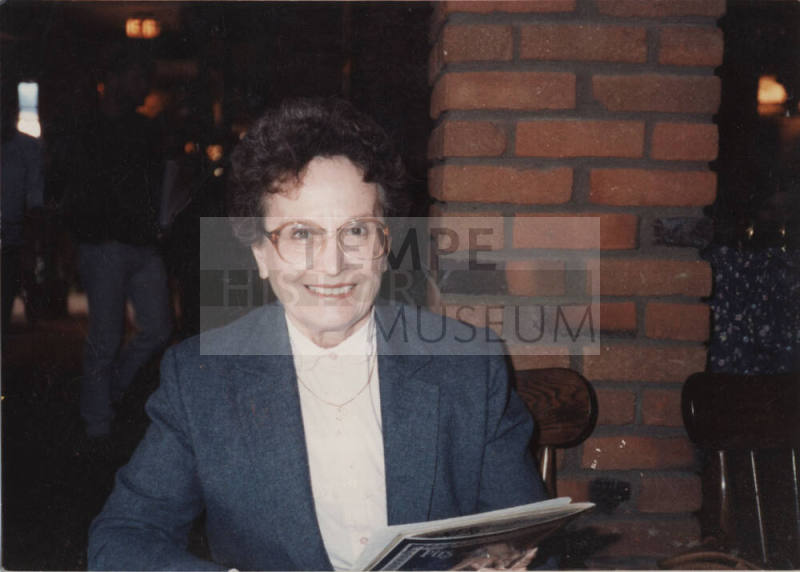 Jinnett Kirk, 1985 Don Carlos Awardee Print