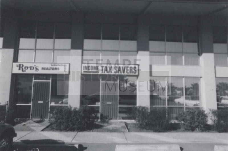 Income Tax Savers - 201 East Southern Avenue, Tempe, Arizona
