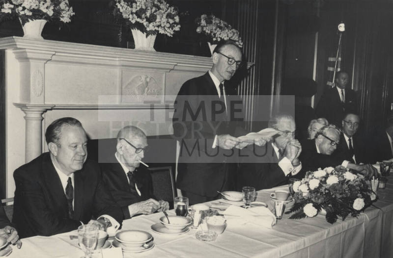 White House dinner presentation