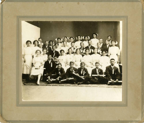 Tempe Eighth Street School graduating Class of 1914