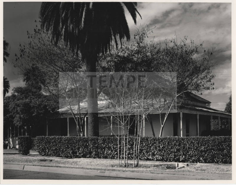 Tempe's Strong House Photographic Print