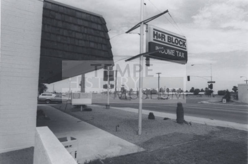 H and R Block-Income Tax Service - 307 East Southern Avenue, Tempe, Arizona