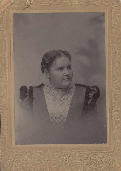 Sally Hayden, teen