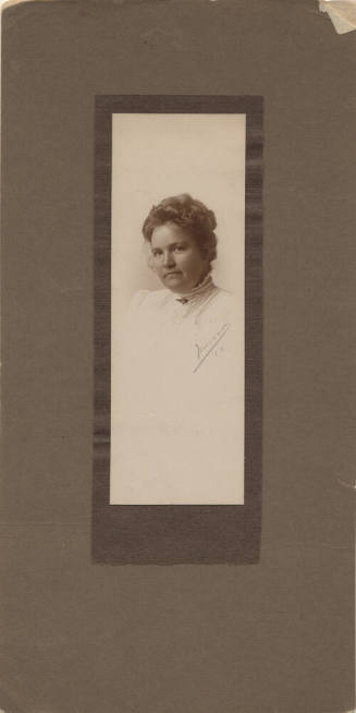 Sallie Hayden, 1910