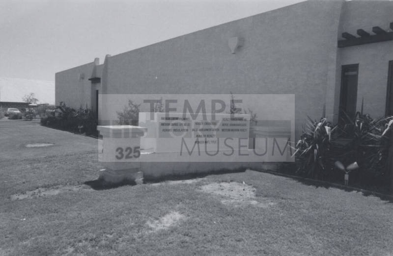 Office Center Directory - 325 East Southern Avenue, Tempe, Arizona