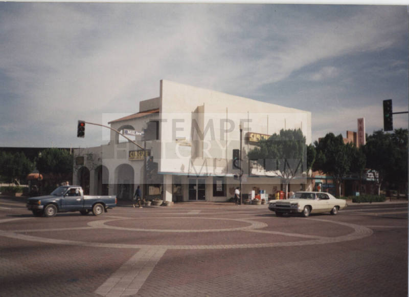 Photograph of Mill Ave and 5th st