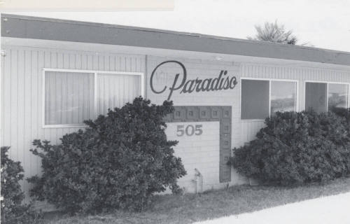 Paradise Apartments - 505 West Southern Avenue, Tempe, Arizona