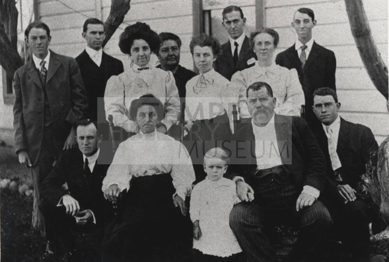 Laird Family Reunion 1908