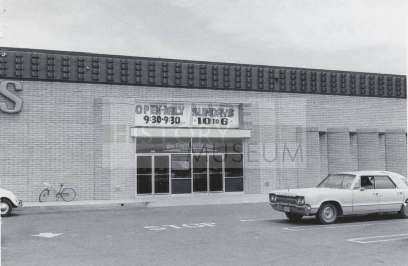 Grant's Department Store - 800 East Southern Avenue, Tempe, Arizona