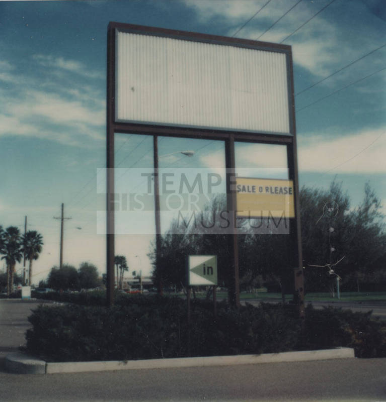 Mervyn's Department Store - 800 East Southern Avenue, Tempe, Arizona