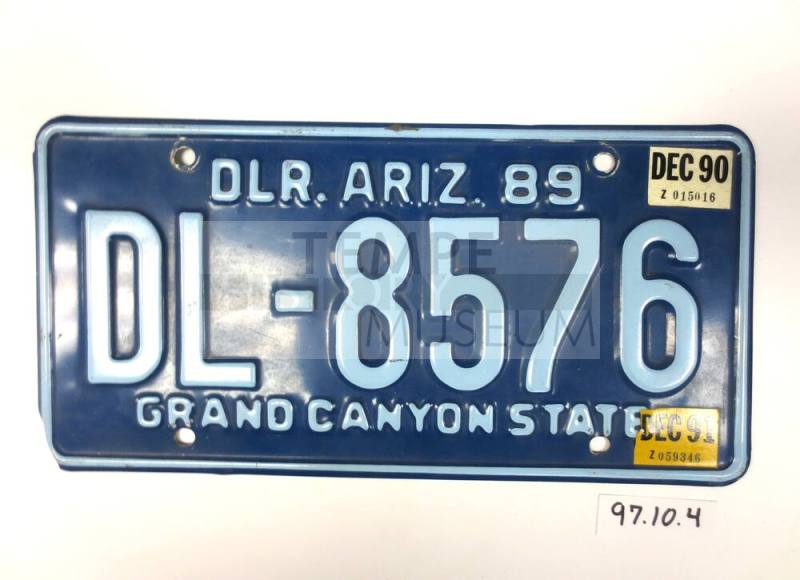 License plate, DL-8576, dealer