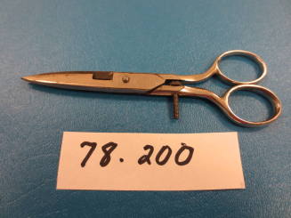 Buttonhole scissors