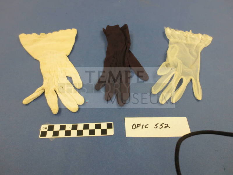 Gloves, 3 unmatched