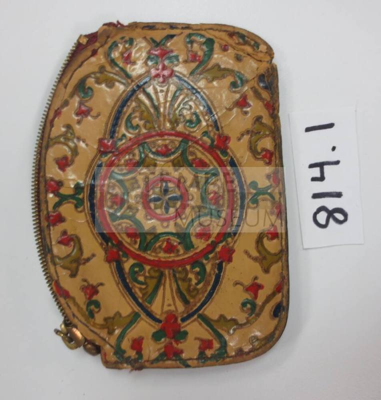 Change purse containing Arizona State Tax Commission tokens