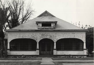 Moeur House, Front View