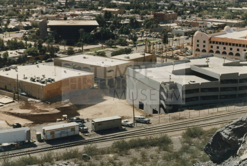 Mission Palms Neighborhood