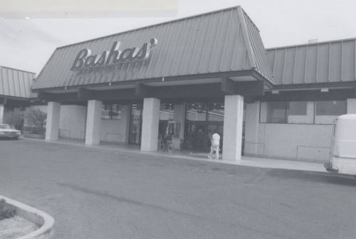 Bashas' Market - 1717 East Southern Avenue, Tempe, Arizona
