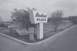 Bashas' Plaza - 1717 East Southern Avenue, Tempe, Arizona