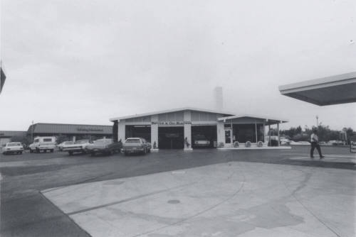Shell Gasoline Station - 1735 East Southern Avenue, Tempe, Arizona