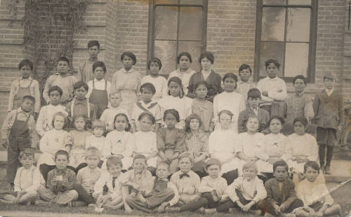 Sophia and Angelina Sigala in a class picture