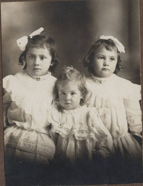 Photograph of Carolina, Laura, and Alice Venezuela