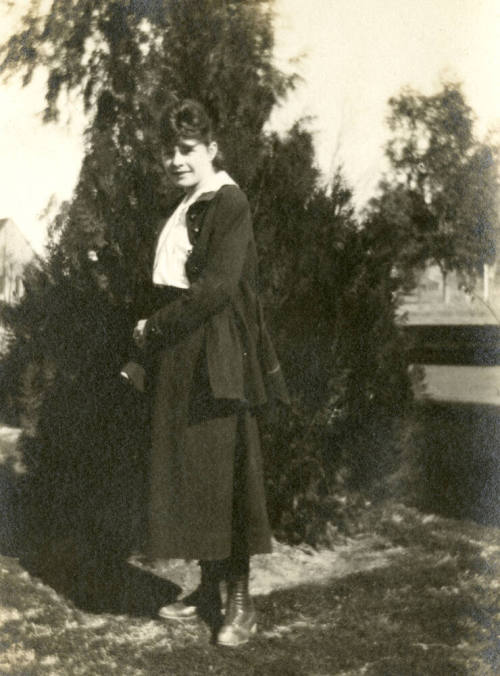 Unknown woman