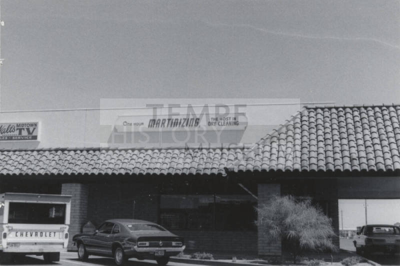 One Hour Martinizing and Dry Cleaning - 1838 East Southern Avenue, Tempe, Arizon
