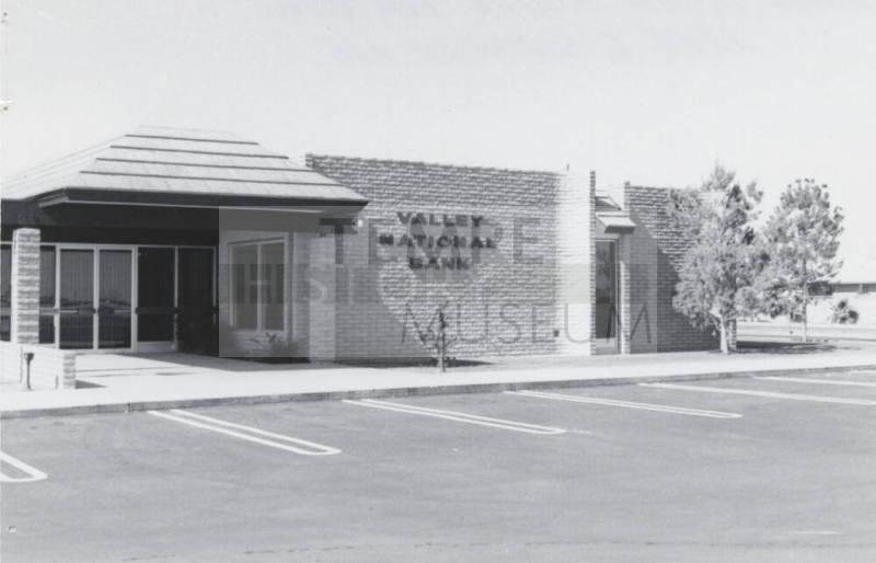 Valley National Bank - 1844 East Southern Avenue, Tempe, Arizona