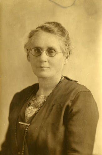 Portrait of Talitha Ridenour Newton in Tempe, Arizona