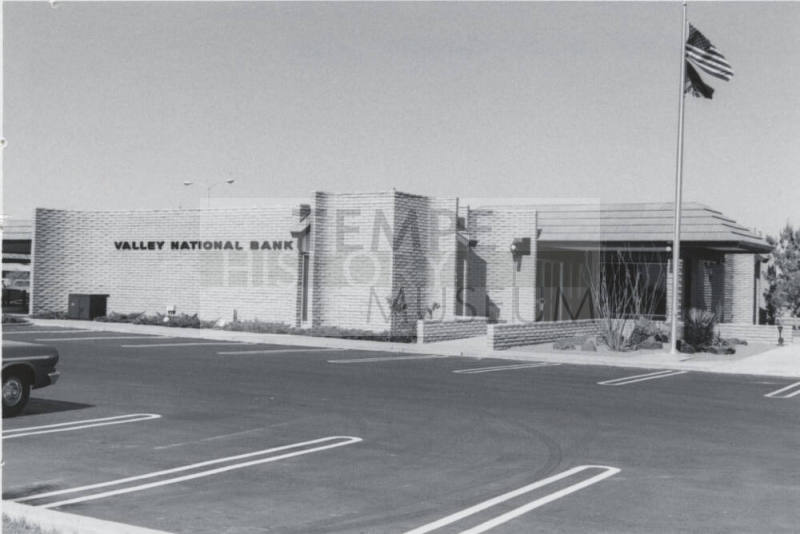 Valley National Bank - 1844 East Southern Avenue, Tempe, Arizona
