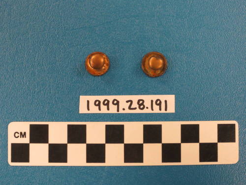 Two Buttons - one identified "Plate" and the other identified "King"