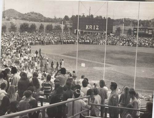 KRIZ Concert