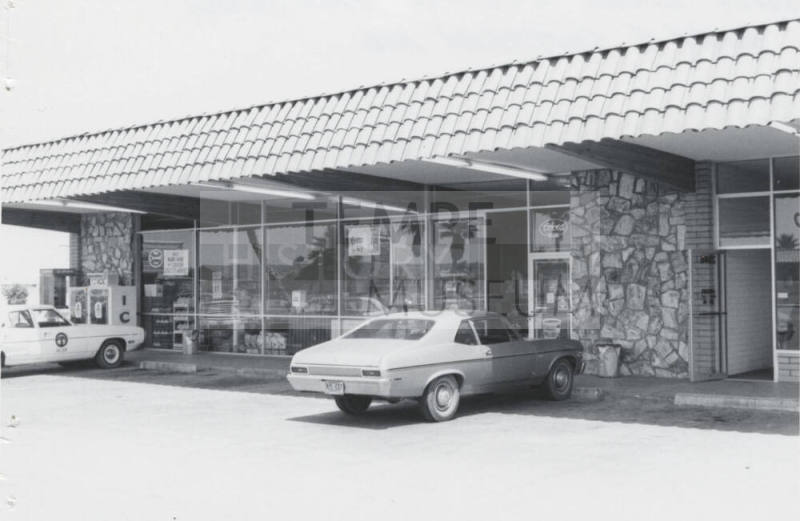 U Totem Markets of Arizona - 2044 East Southern Avenue, Tempe, Arizona