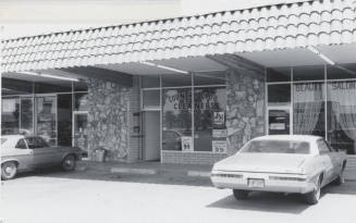 Country Club Cleaners - 2046 East Southern Avenue, Tempe, Arizona