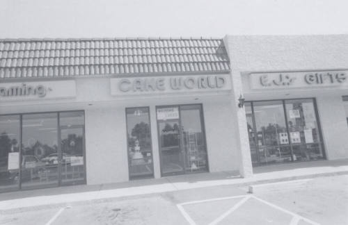 Cake World - 2058 East Southern Avenue, Tempe, Arizona