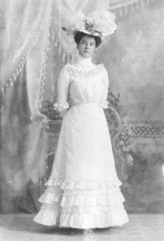 Portrait of Ms. Hallenbeck