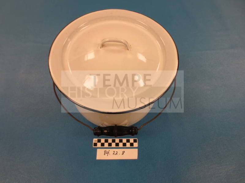 Chamber Pot