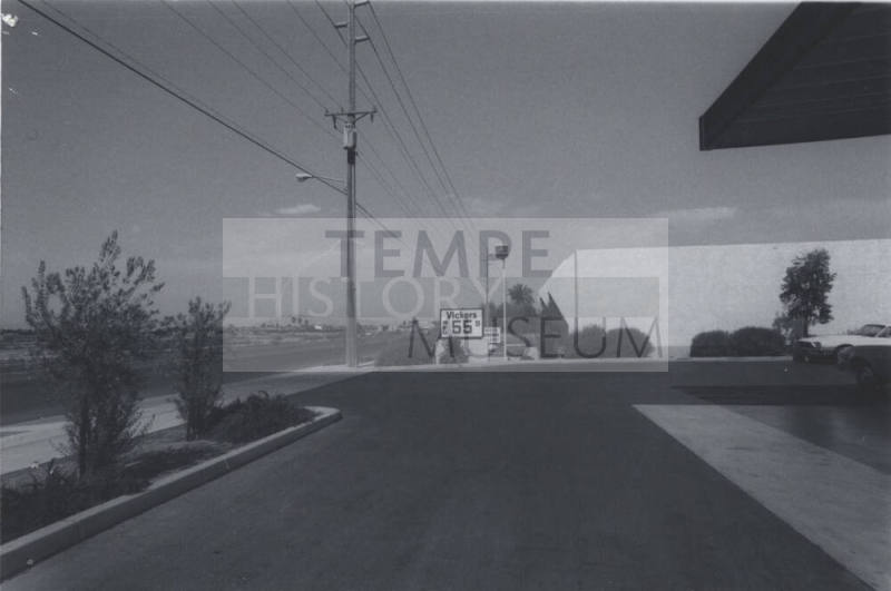 Vickers Gasoline Station - 2188 East Southern Avenue, Tempe, Arizona