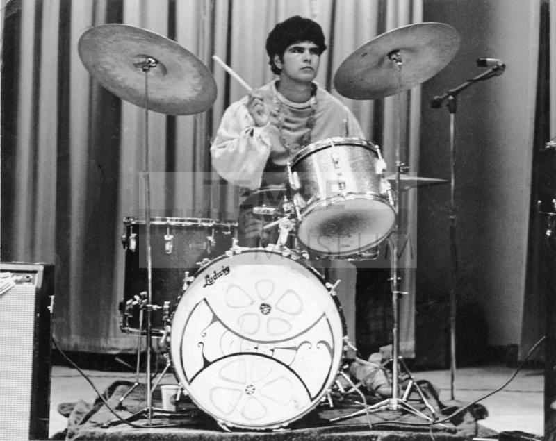 Hobbit Drummer Harold Aceves