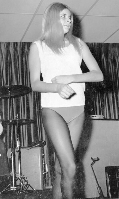 Go-Go Dancer at Fifth Estate