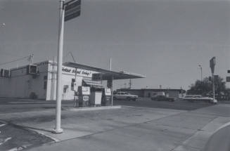 Conoco Gasoline Station - 4 East University Drive, Tempe, Arizona